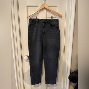NWOT American Eagle Stretch High Rise Mom Jean Blackwash Short Length Size 8